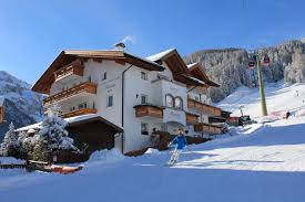 Resor Ski Val Gardena Gröden Salah Satu Resor Terbaik di South Tyrol